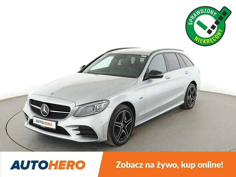 Szary Używany 2021 Mercedes C300 Kombi | 106 900 zł - Obraz 1/3
