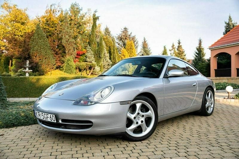 Srebrny Używany 2000 Porsche 911 Carrera Coupe | 175 000 zł - Obraz 1/4
