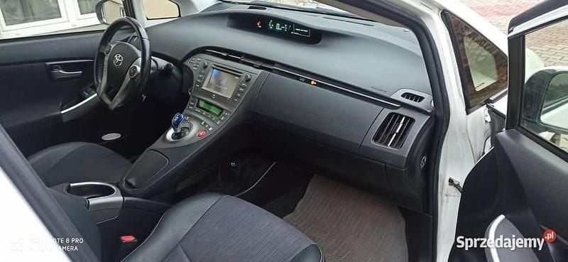 Używany Toyota Prius 99 KM (72 kW) 2015