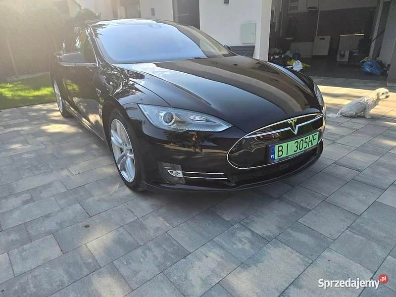 Używany 2014 Tesla Model S Sedan/Limuzyna | 79 000 zł - Obraz 1/4