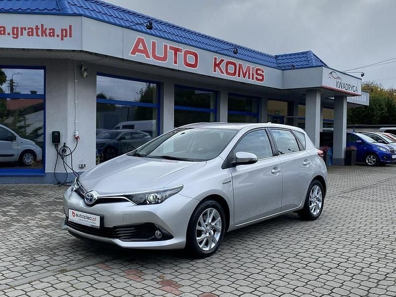Szary Używany 2016 Toyota Auris Hybrid Hatchback | 53 900 zł (Uczciwa cena) - Obraz 1/4