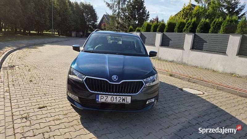 Granatowy Używany 2020 Skoda Fabia Kombi | 48 500 zł (Drogi) - Obraz 1/4
