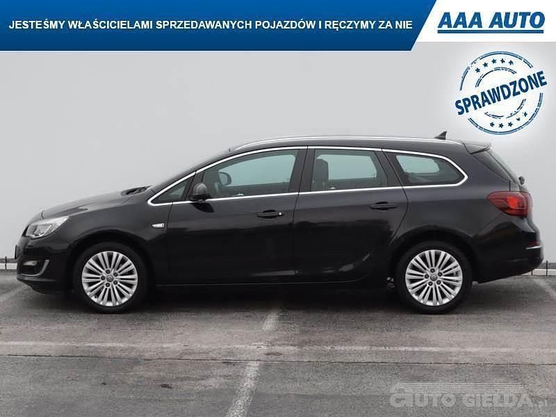 Używany Opel Astra 2015 Czarny