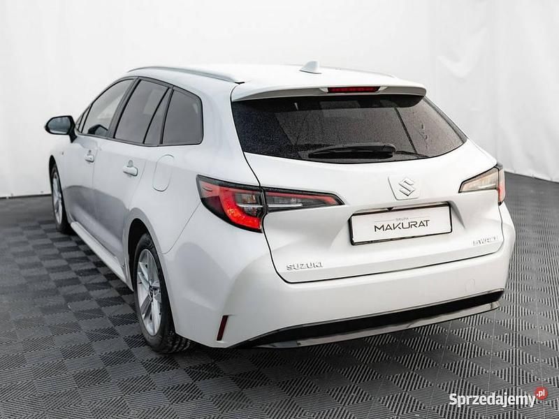 Używany Suzuki Swace 98 KM (72 kW) 2021 Biały (metalik) Kombi