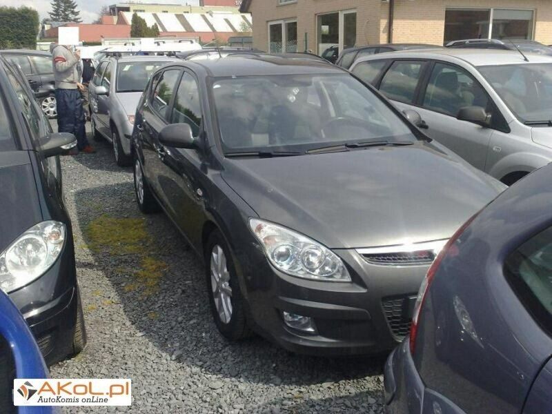 Szary (metalik) Używany 2007 Hyundai i30 Sedan/Limuzyna | 17 856 zł - Obraz 1/1