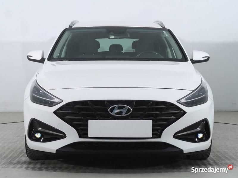 Biały Używany 2021 Hyundai i30 Kombi | 58 999 zł (Drogi) - Obraz 1/4