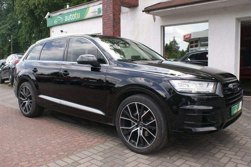 Czarny (metalik) Używany 2015 Audi Q7 SUV | 96 000 zł (Super Cena) - Obraz 1/4