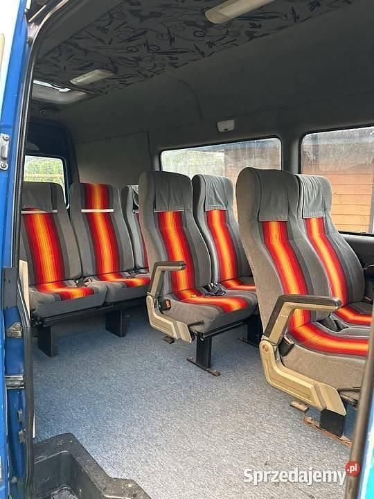 Granatowy Używany 1997 Mercedes Sprinter Van | 13 900 zł (Drogi) - Obraz 1/4