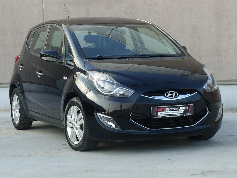 Czarny (metalik) Używany 2012 Hyundai ix20 Minivan | 34 500 zł (Uczciwa cena) - Obraz 1/4