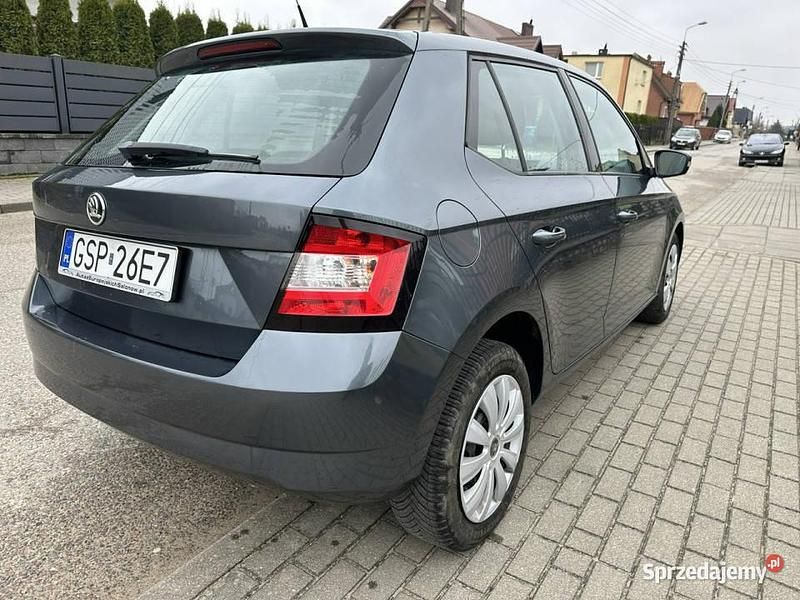 Używany Skoda Fabia 90 KM (66 kW) 2017 Szary (metalik) Hatchback