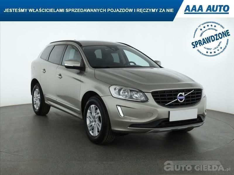 Srebrny Używany 2016 Volvo XC60 SUV | 78 499 zł (Uczciwa cena) - Obraz 1/4