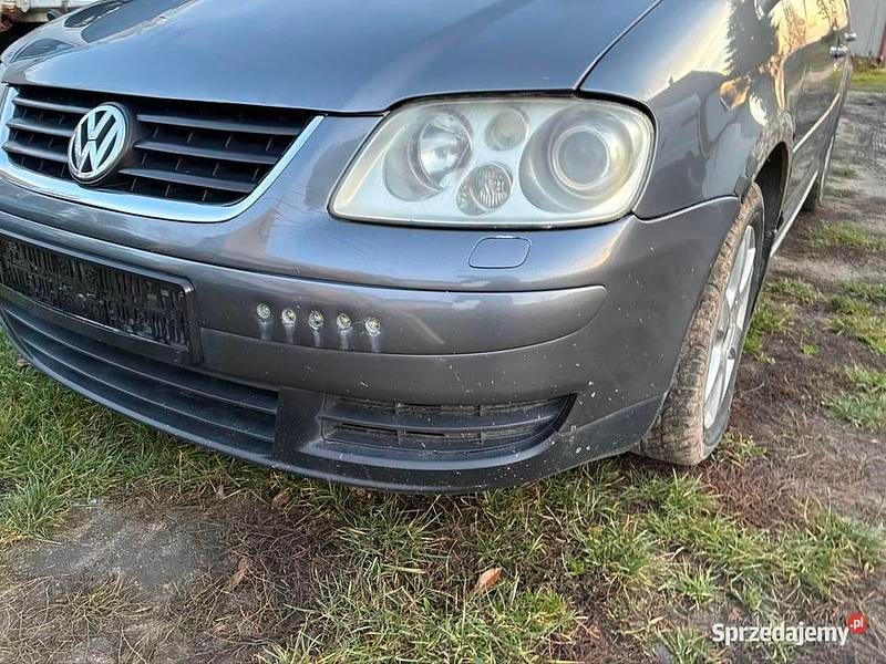 Używany 2006 VW Touran Minivan | 1234 zł (Uczciwa cena) - Obraz 1/4