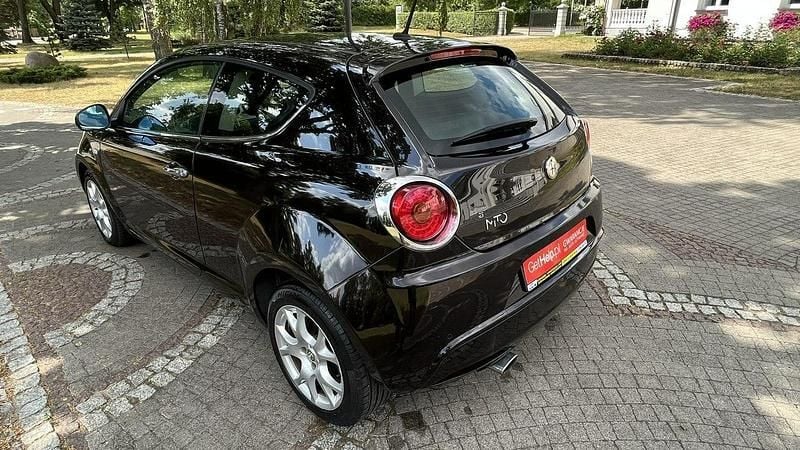 Czarny Używany 2012 Alfa Romeo MiTo Hatchback | 12 900 zł (Dobra cena) - Obraz 1/4