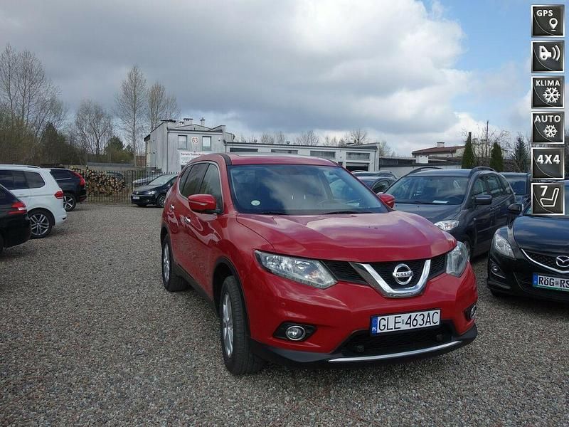 Czerwony Używany 2016 Nissan X-Trail SUV | 48 900 zł (Uczciwa cena) - Obraz 1/4