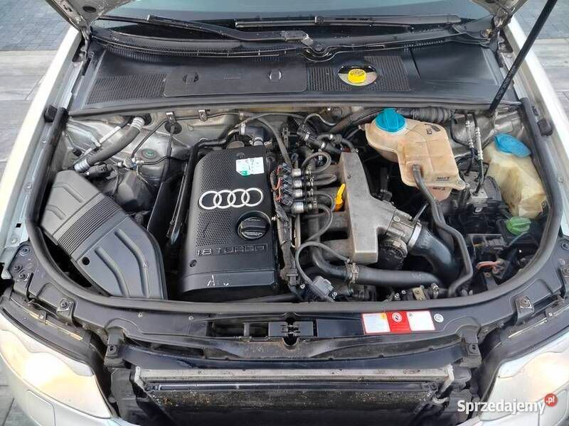 Używany Audi A4 2002 Srebrny Sedan/Limuzyna