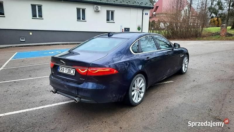 Używany Jaguar XF Portfolio 300 KM (220 kW) 2016 Niebieski Sedan/Limuzyna
