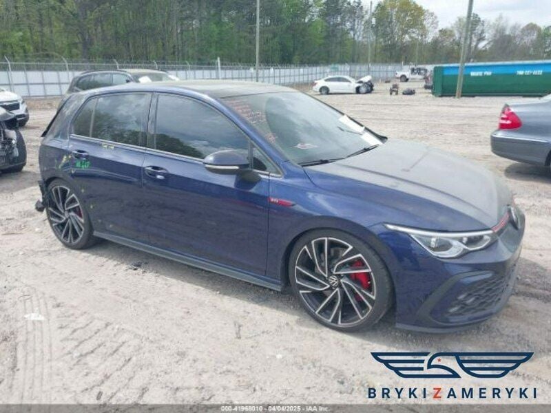 Biały Używany 2023 VW Golf VIII Hatchback | 76 400 zł - Obraz 1/1