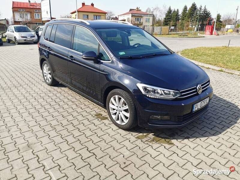 Czarny Używany 2019 VW Touran Highline Minivan | 77 500 zł (Drogi) - Obraz 1/4