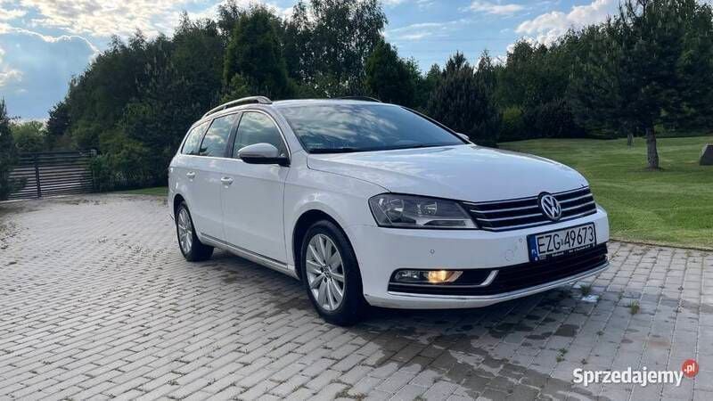 Biały Używany 2012 VW Passat Kombi | 31 000 zł (Dobra cena) - Obraz 1/4