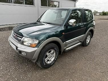 Zielony Używany 2002 Mitsubishi Pajero SUV | 32 900 zł - Obraz 1/4
