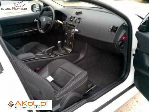 Używany Volvo C30 114 KM (83 kW) 2011 Biały Hatchback