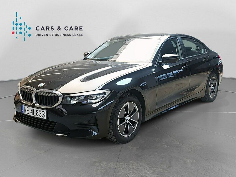 Czarny Używany 2021 BMW 318 Sedan/Limuzyna | 99 900 zł (Super Cena) - Obraz 1/4