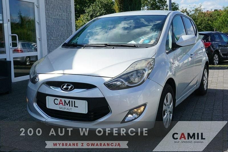 Srebrny Używany 2010 Hyundai ix20 Hatchback | 11 600 zł - Obraz 1/3