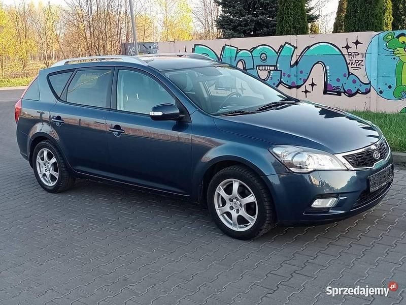 Granatowy Używany 2012 Kia Ceed Hatchback | 15 900 zł (Uczciwa cena) - Obraz 1/4