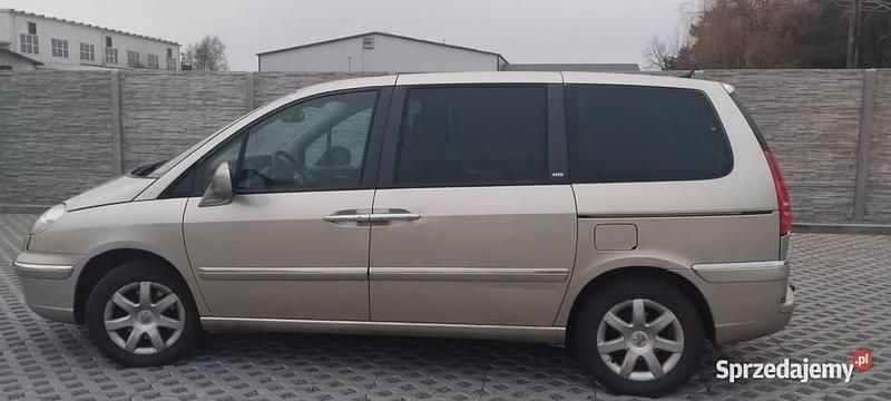 Używany 2010 Peugeot 807 Minivan | 10 999 zł - Obraz 1/4