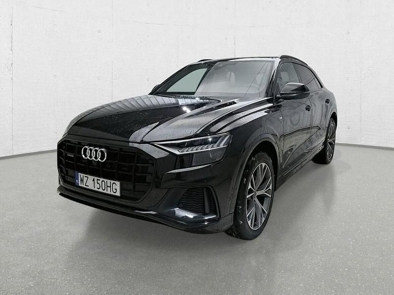 Używany Audi Q8 Ambiente 2023 Czarny SUV