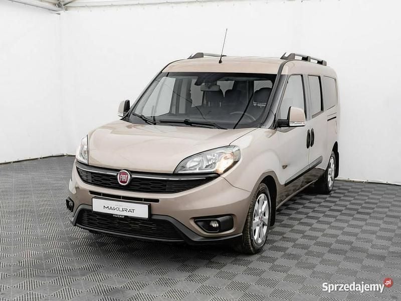 Szary Używany 2022 Fiat Doblò Dynamic Minivan | 74 850 zł (Dość drogi) - Obraz 1/4