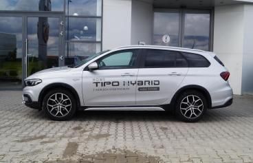 Używany Fiat Tipo 130 KM (95 kW) 2023 Srebrny