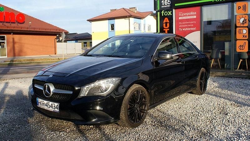 Czarny (metalik) Używany 2014 Mercedes CLA200 Sedan/Limuzyna | 67 700 zł (Uczciwa cena) - Obraz 1/4