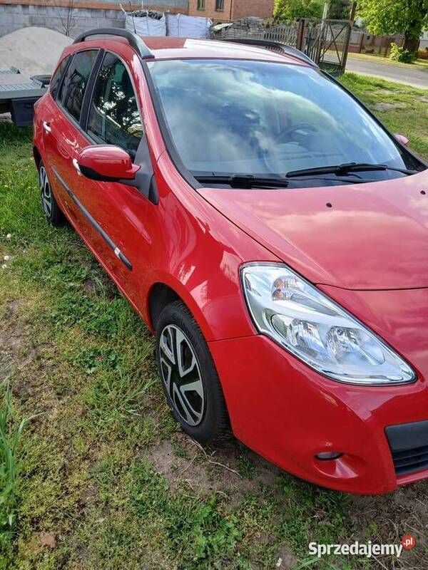 Czerwony Używany 2011 Renault Clio III Kombi | 7800 zł - Obraz 1/4