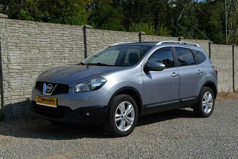 Szary Używany 2010 Nissan Qashqai +2 SUV | 19 800 zł - Obraz 1/4