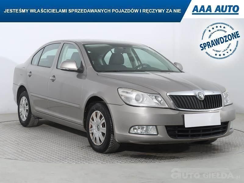 Używany Skoda Octavia 2010 Beżowy