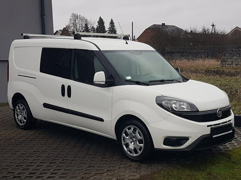 Biały Używany 2020 Fiat Doblò Minivan | 57 900 zł (Uczciwa cena) - Obraz 1/4