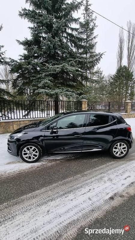 Używany Renault Clio IV 2019 Czarny Hatchback