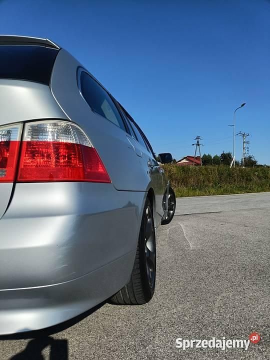 Używany BMW 525 2005 Srebrny Kombi