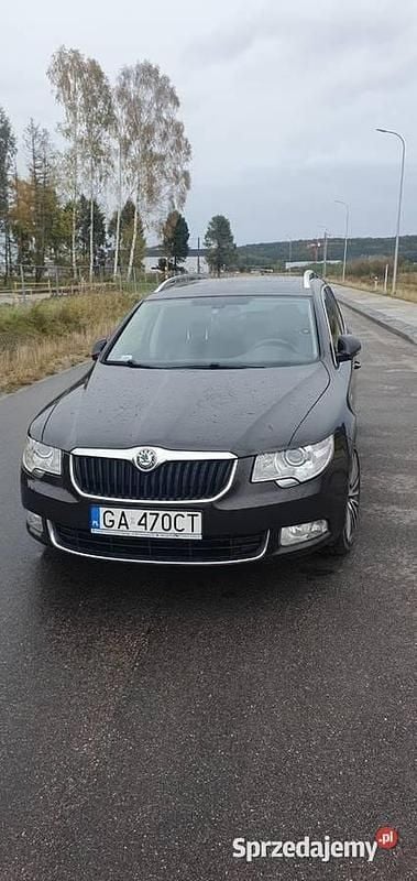 Używany 2012 Skoda Superb LAURIN & KLEMENT Kombi | 43 500 zł (Dobra cena) - Obraz 1/4