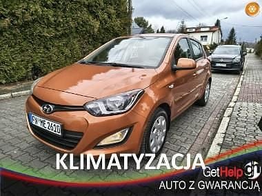 Używany Hyundai i20 86 KM (63 kW) 2014 Pomarańczowy Hatchback