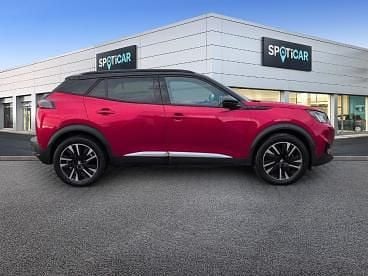 Używany Peugeot e-2008 GT 100 kW (136 KM) 2021 Czerwony SUV