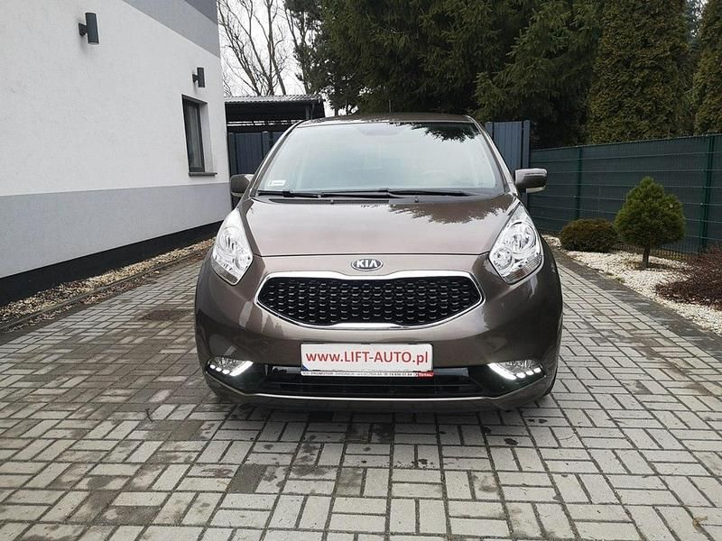 Używany Kia Venga 90 KM (66 kW) 2017 Brązowy Hatchback
