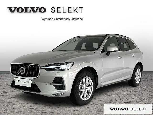 Używany Volvo XC60 250 KM (183 kW) 2025 Srebrny SUV