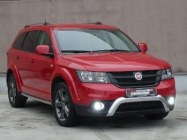Używany Fiat Freemont Cross 170 KM (125 kW) 2014 Bordowy SUV