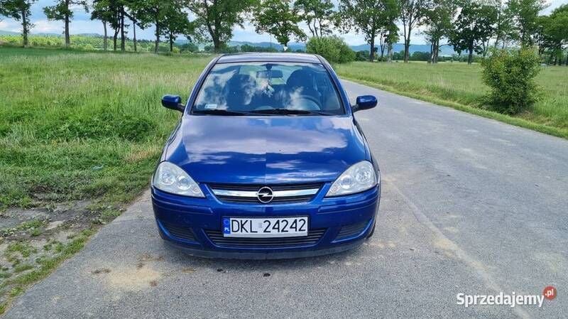 Granatowy Używany 2006 Opel Corsa Hatchback | 4000 zł (Uczciwa cena) - Obraz 1/4