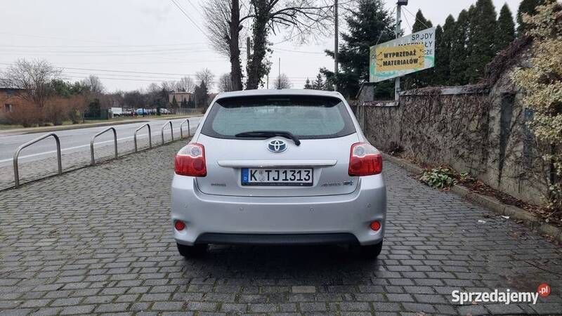 Używany Toyota Auris Hybrid 2010