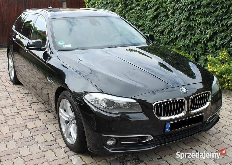Czarny Używany 2012 BMW 525 Comfort Edition Kombi | 41 900 zł (Dobra cena) - Obraz 1/4