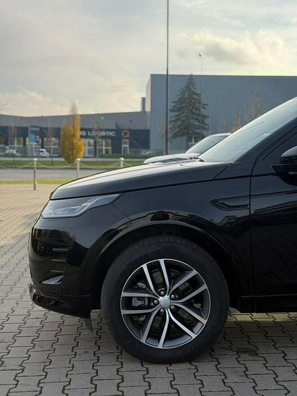 Używany Land Rover Discovery 5 200 KM (147 kW) 2024 Czarny SUV