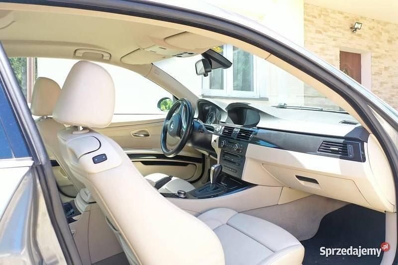 Używany BMW 330 2006